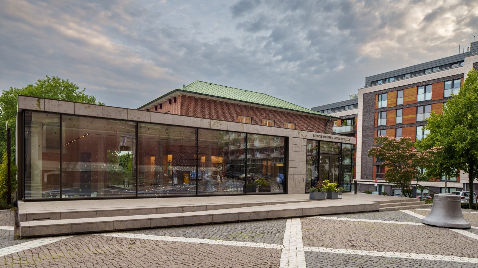 Besucherzentrum Sankt Michaelis auf dem südlichen Kirchplatz